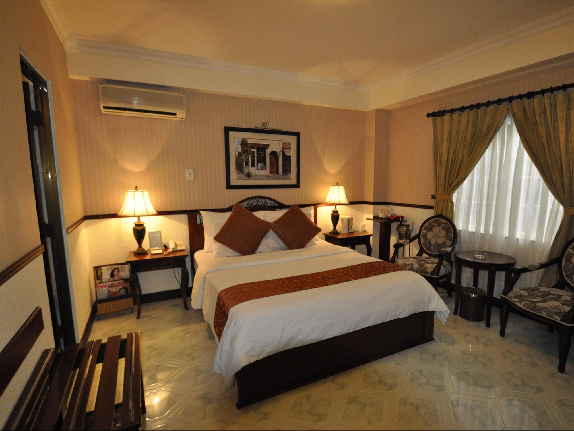 Hanz Sunflower Hotel